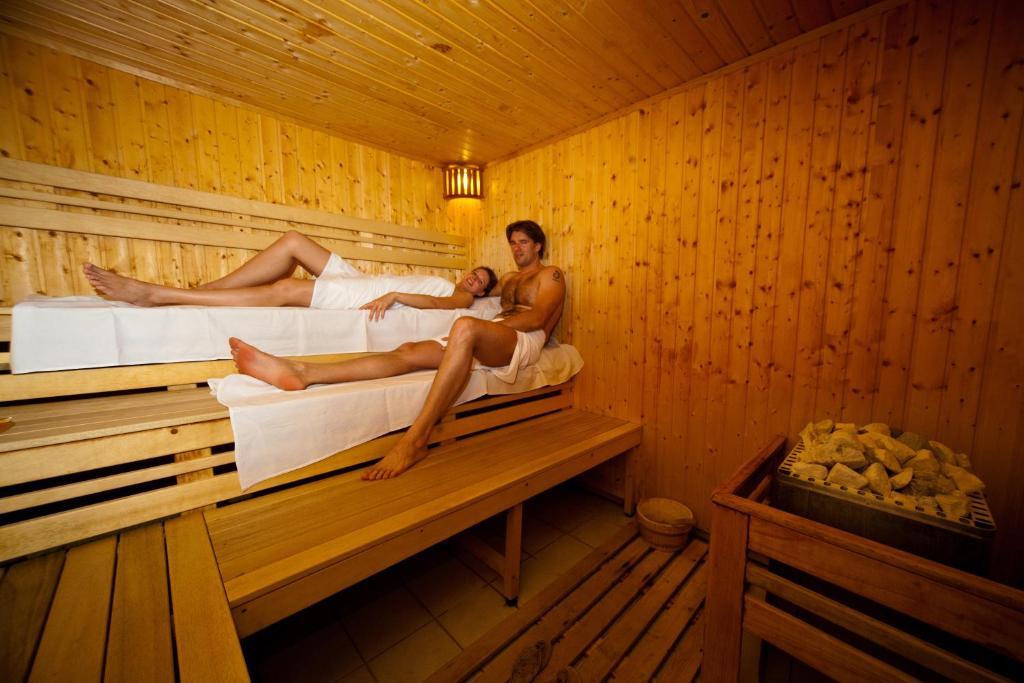 Kehida Hertelendy Haz Hotell Kehidakustány Eksteriør bilde