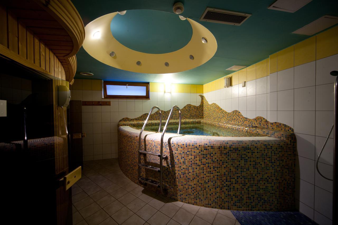 Kehida Hertelendy Haz Hotell Kehidakustány Eksteriør bilde